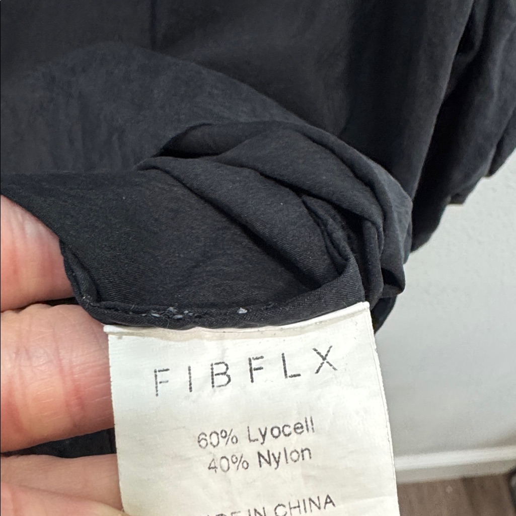 Fibflx Collarless V Neck T Shirt With Pleated Sleeves — image 4 of 8